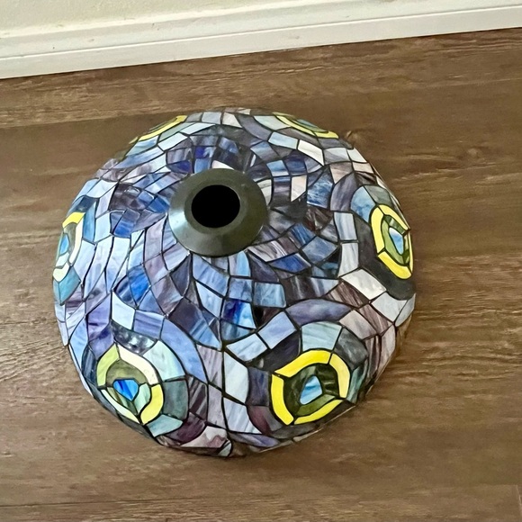 Stunning Mosaic Glass Art Multicolor Lamp shade - Picture 11 of 14